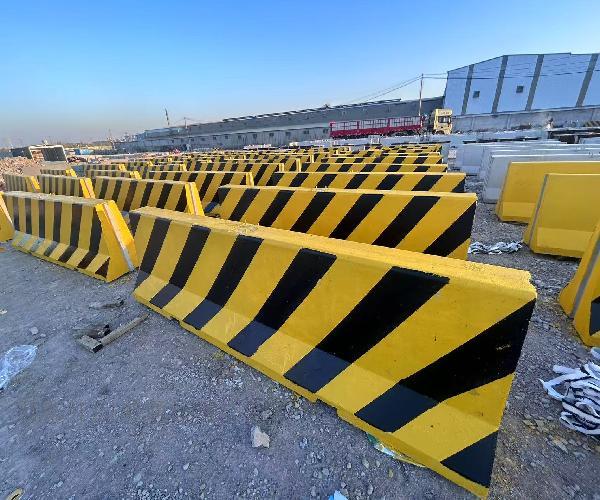 <2026年烟台实力道路隔离墩厂家推荐:工程采购选型靠谱实力厂商深度分析>